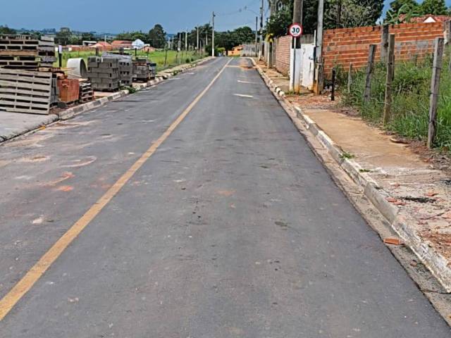 #533 - Área / lotes / Terrenos para Venda em Alambari - SP